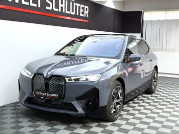 Gebrauchtwagen BMW iX iX 50 xDrive Sport *Panorama*Live Cockpit*Laser* in Lehrte
